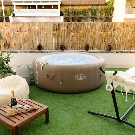 Apulialux Penthouse & Garden Con Spa In Centro Apartment *