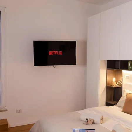 Apulialux Penthouse & Garden Con Spa In Centro Lägenhet