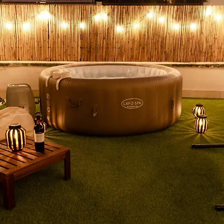 Apulialux Penthouse & Garden Con Spa In Centro Appartement Bari